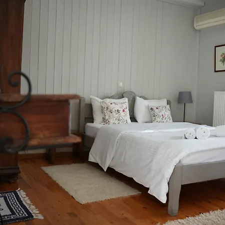 Doma Est 1991 Πανσιόν