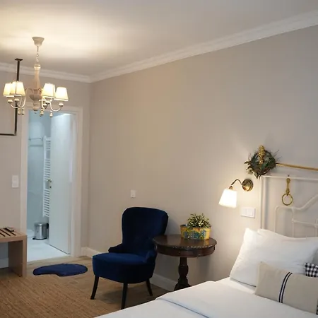 Doma Est 1991 Πανσιόν