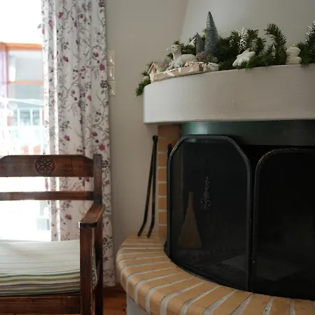 Doma Est 1991 Πανσιόν