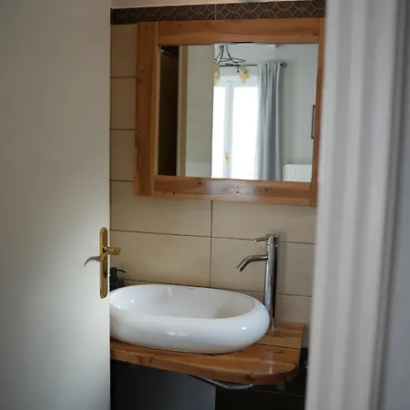 Doma Est 1991 Guest house