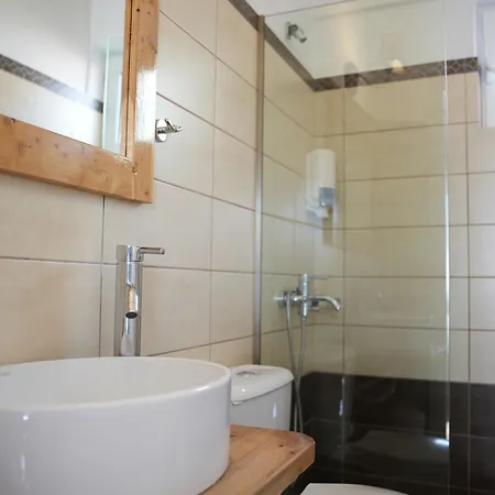 Πανσιόν Doma Est 1991