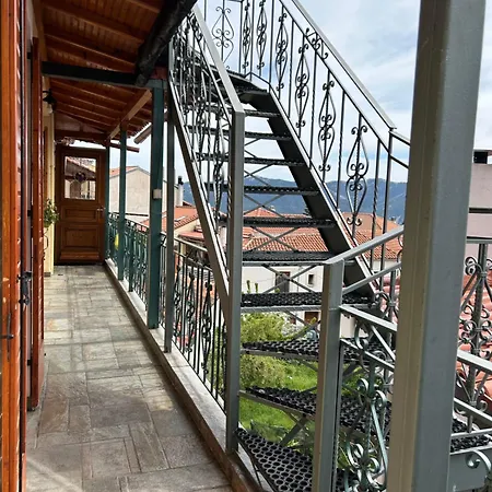 Doma Est 1991 Πανσιόν 3*