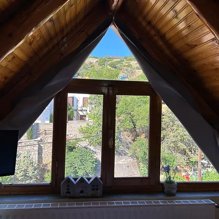 Doma Est 1991 Pensionat Arachova